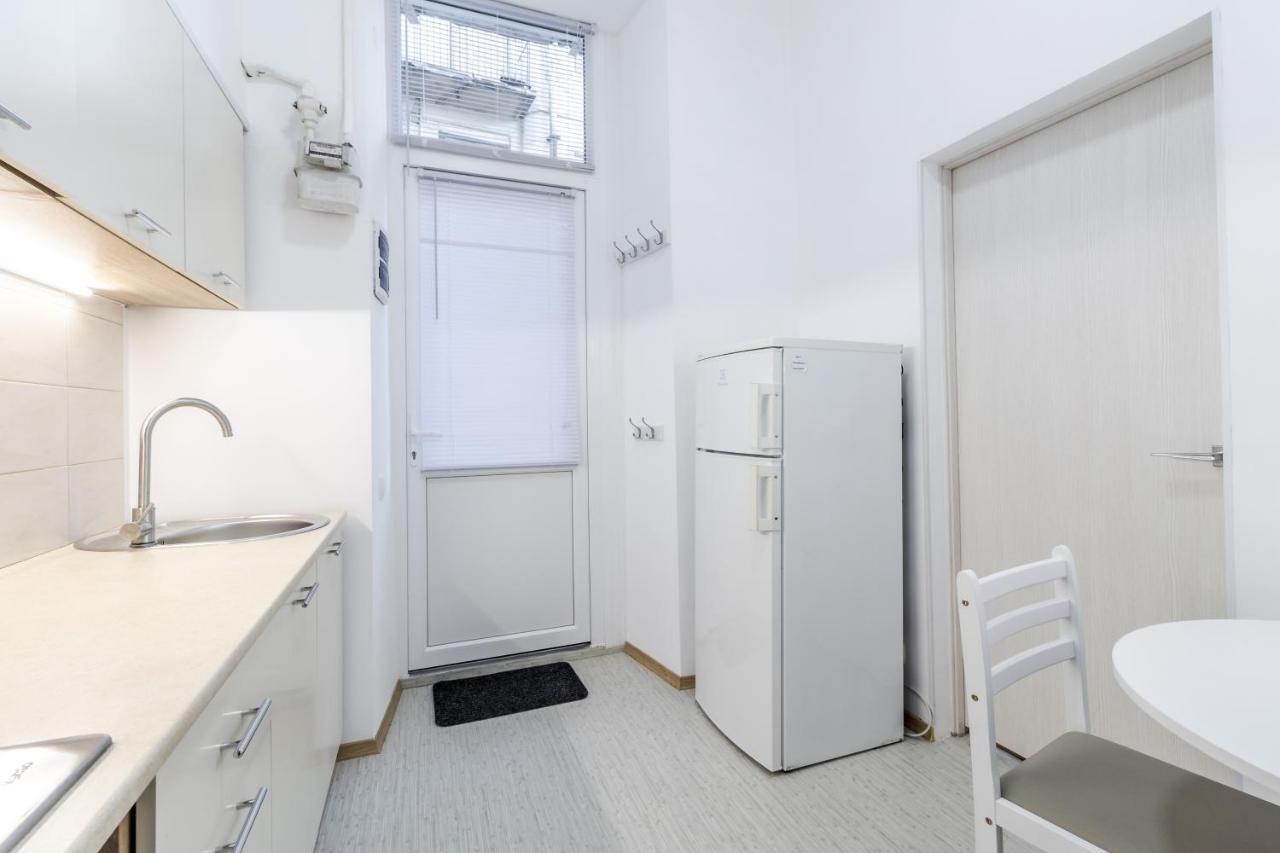 City Shalom Apartment Lviv Exteriör bild